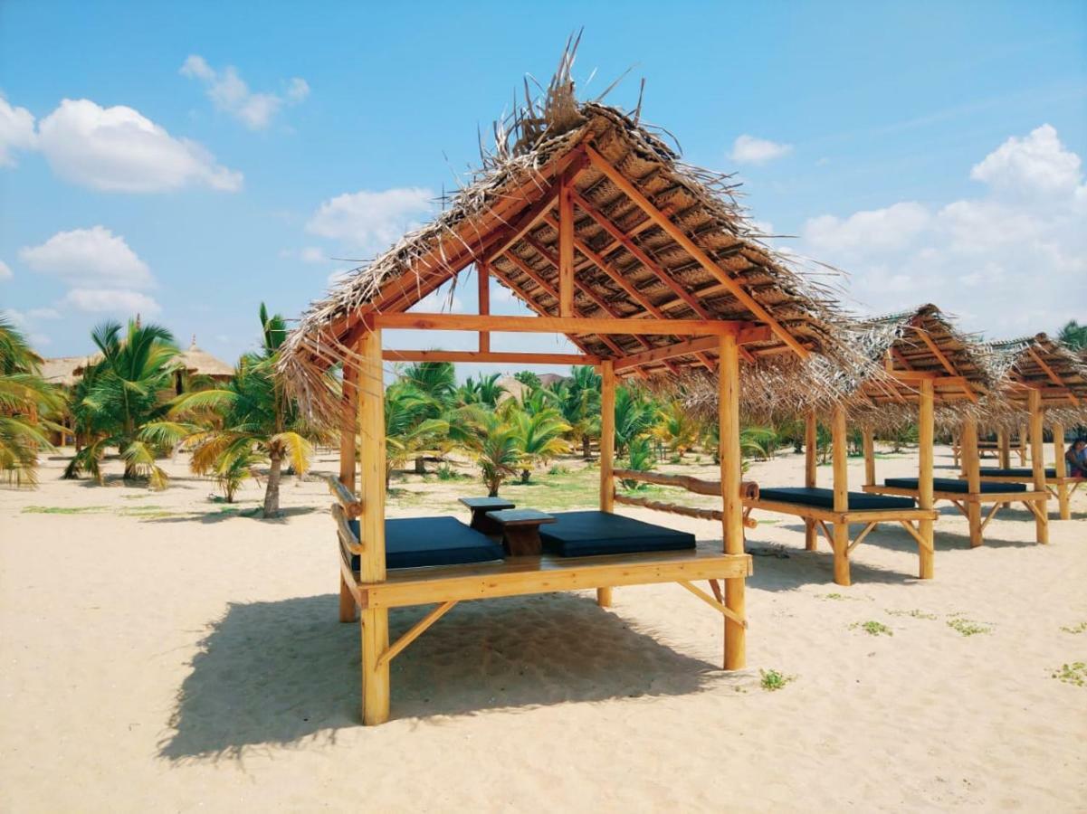Whisky Point Resort Arugam Kudah Eksteriør bilde